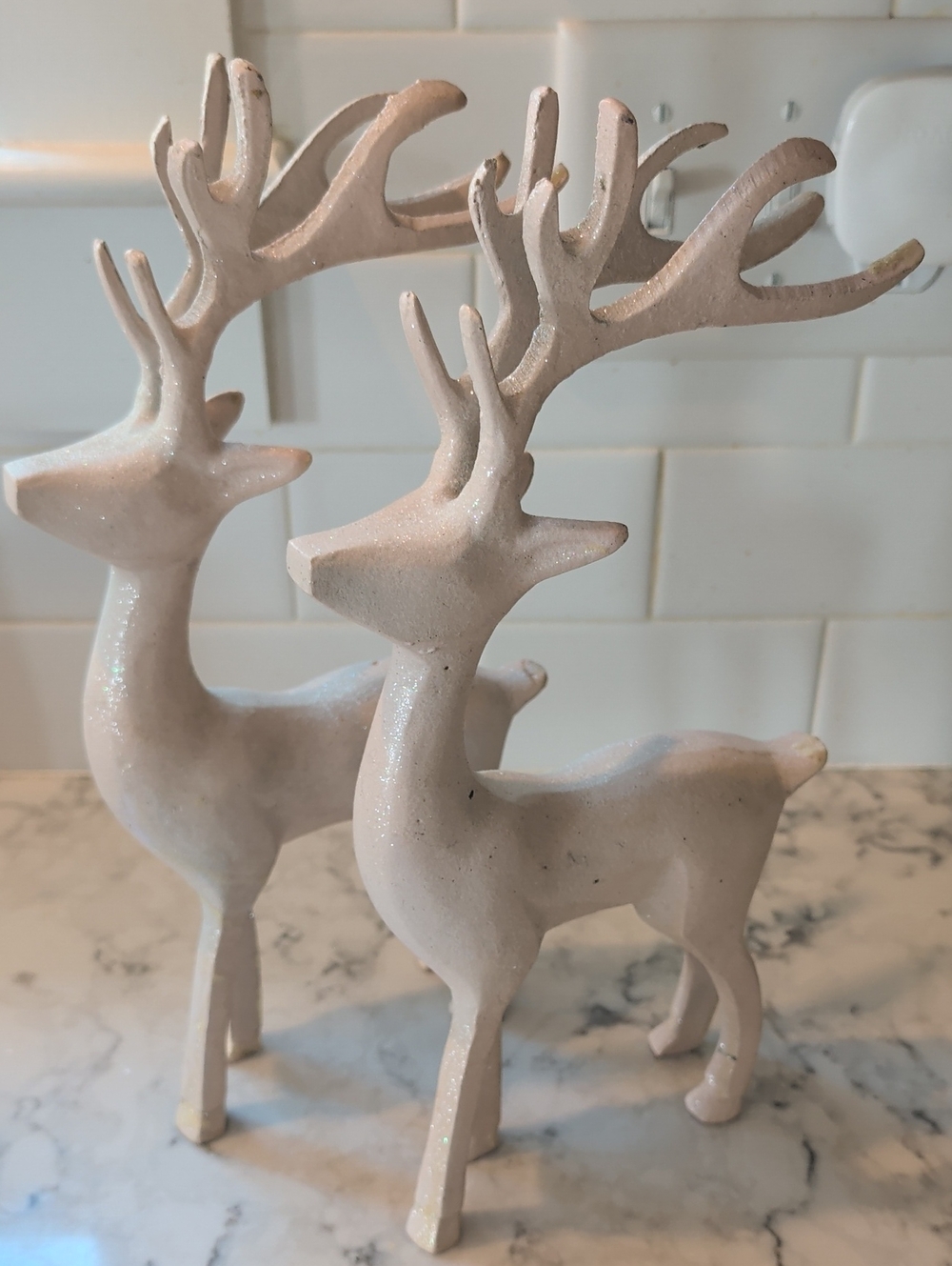 Two Metal Reindeer Glitter